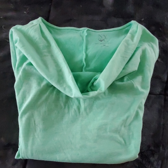 NEW YORK AND COMPANY - Picture 2 of 4